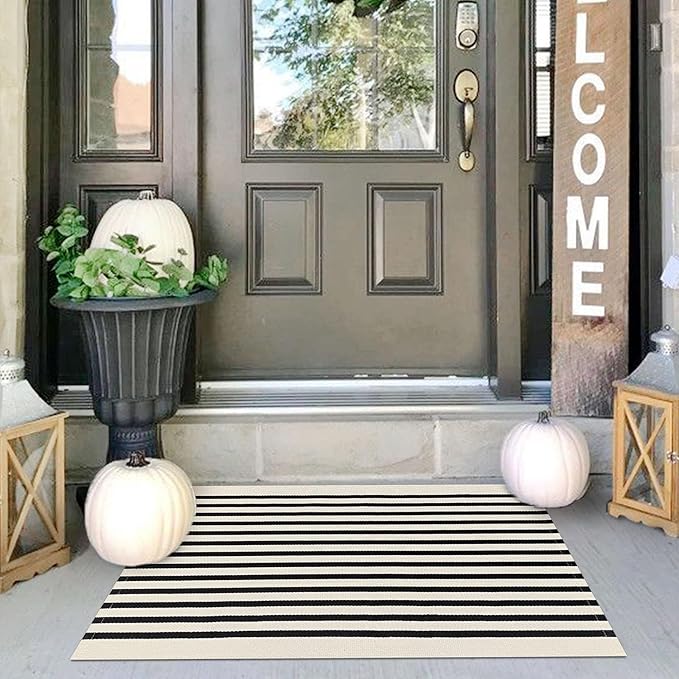 IOHOUZE Black Beige Striped Rug -2'x3' Front Door Rugs Outdoor, Small Washable by iOhouze