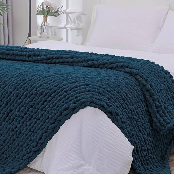 Bigacogo Chunky Knit Throw Blanket by Bigacogo