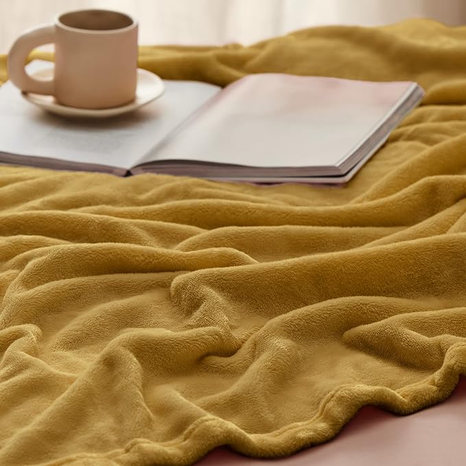Bedsure GentleSoft Fleece Blanket Twin Size Yellow - Image 5