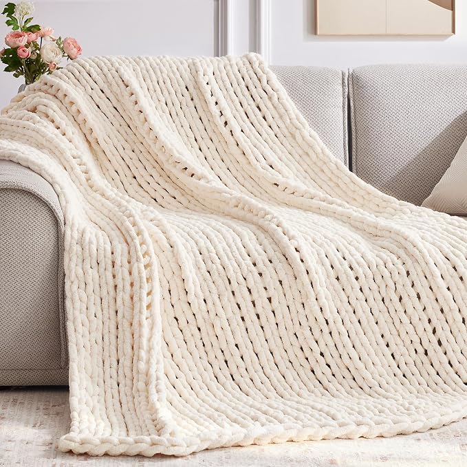 Negwoo Chunky Knit Throw Blanket, Handmade Cream Crochet Big Thick Blanket by Unknown