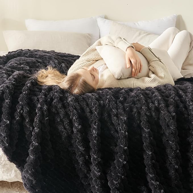 NEWCOSPLAY Super Soft Twin Blanket Black Premium Silky Flannel Fleece 3D Clouds - Image 3
