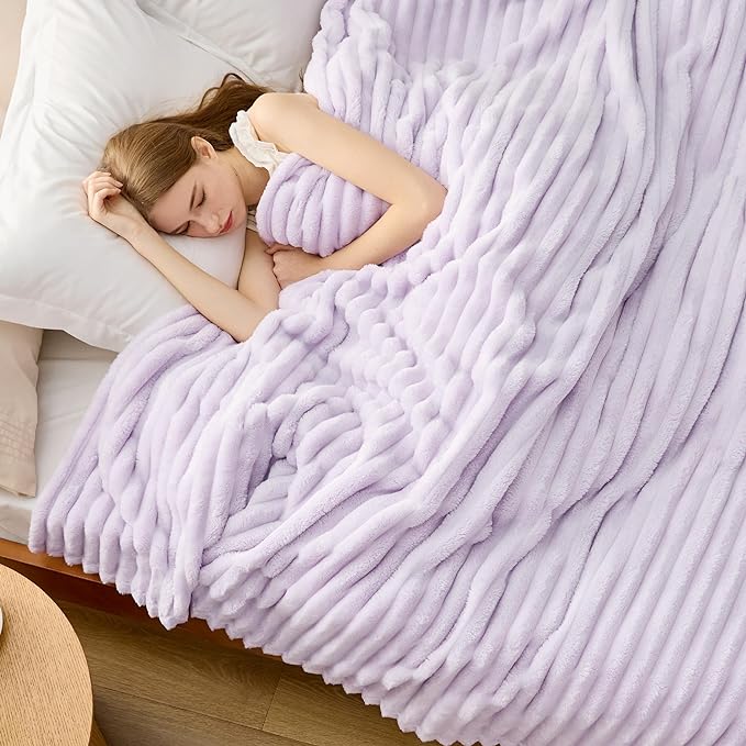 Bedsure GentleSoft Lavender Fog California King Size Blanket - Image 4