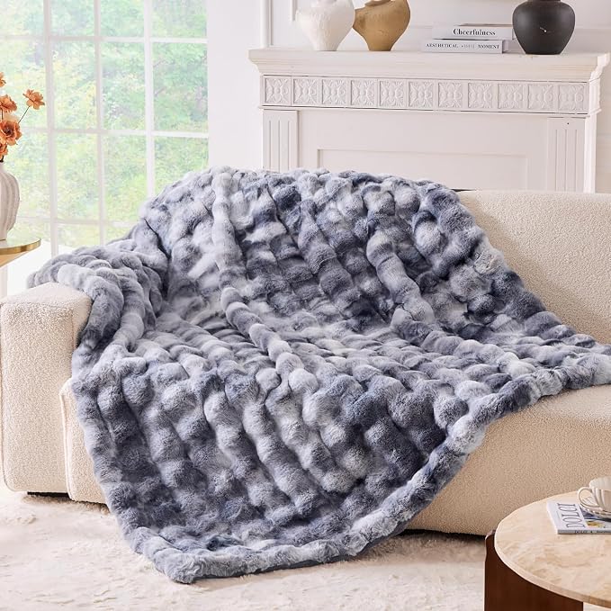 BENVWE Fluffy Faux Fur Throw Blanket by BENVWE
