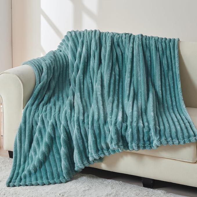 NEWCOSPLAY Super Soft Twin Blanket Light Teal Premium Silky Flannel Fleece 3D - Image 3