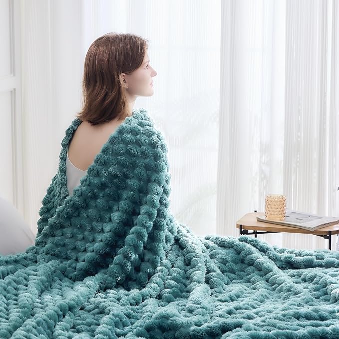 NEWCOSPLAY Super Soft King Blanket Light Teal Premium Silky Flannel Fleece 3D - Image 3
