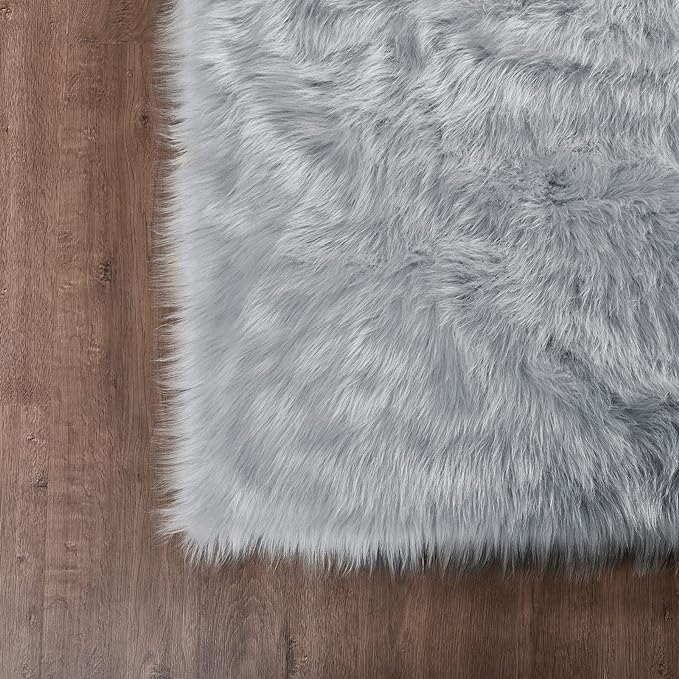 Goolela 5x8 Area Rug Faux Fur Rug Fluffy Washable Grey Sheepskin Large Rug - Image 6