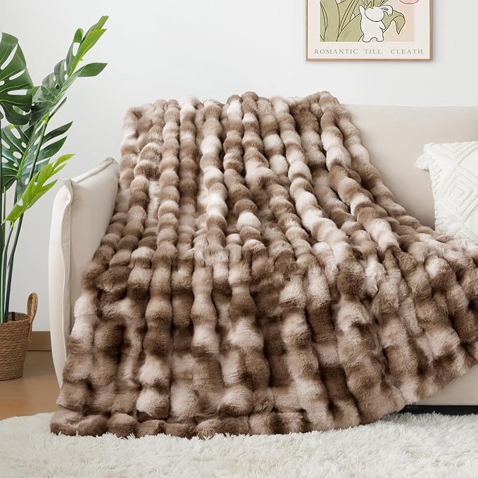 Touchat Luxury 1000GSM Faux Rabbit Fur Throw Blanket, Super Heavy Warm Cozy - Image 5