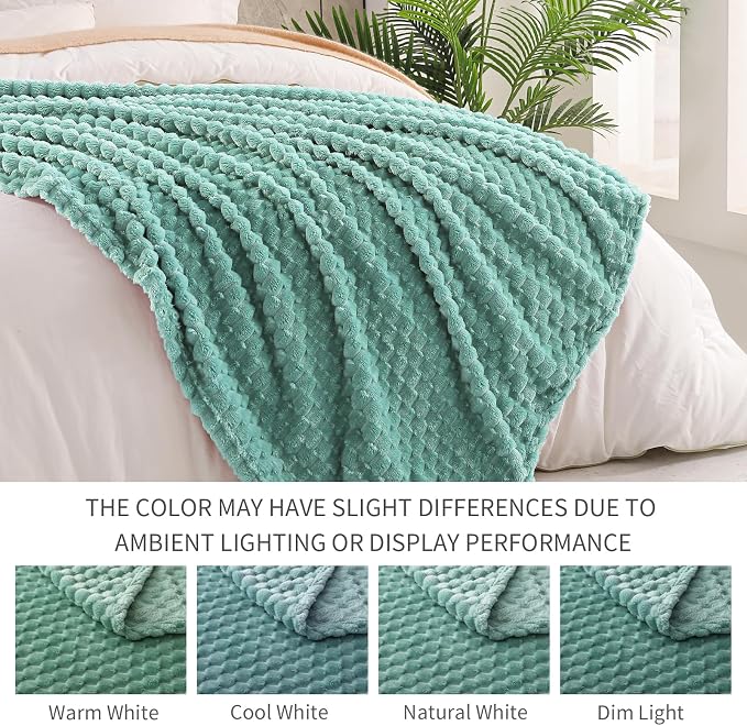 Exclusivo Mezcla Fleece Queen Blanket - Image 4