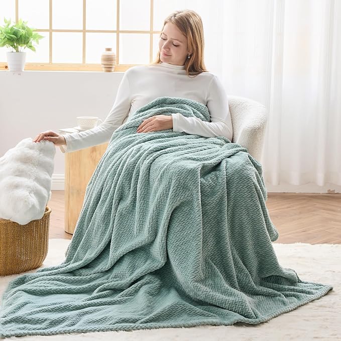 NEWCOSPLAY Super Soft Twin Blanket New Sage Green Premium Silky Flannel Fleece - Image 2