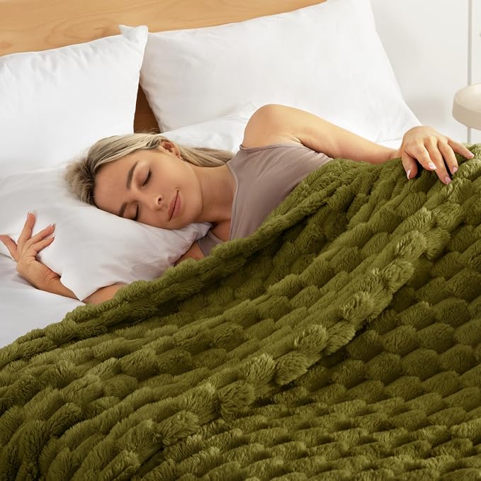 Whale Flotilla King Size Blanket - Image 3