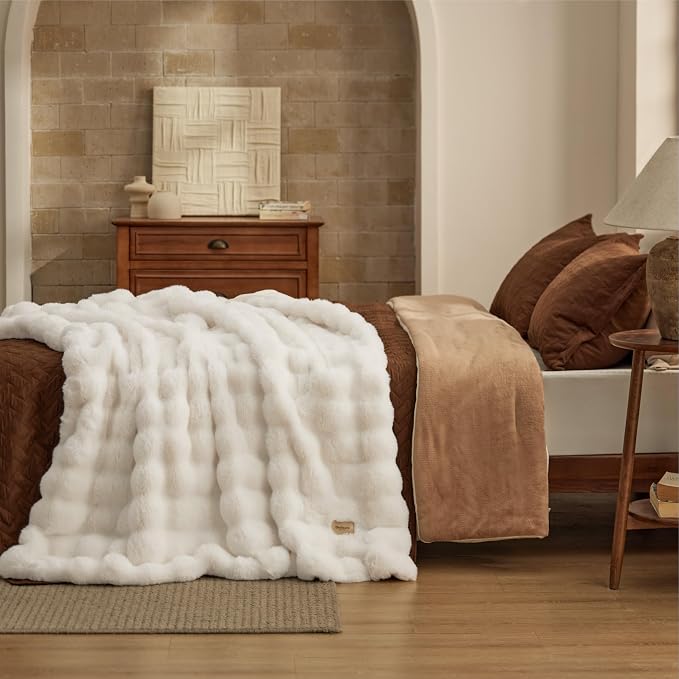 Bedsure GentleSoft Faux Fur Throw XL Blanket, Fluffy Fuzzy Large Throw Blanket - Image 9