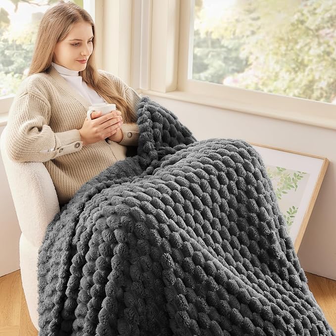 NEWCOSPLAY Super Soft King Blanket Grey Premium Silky Flannel Fleece 3D Clouds - Image 4