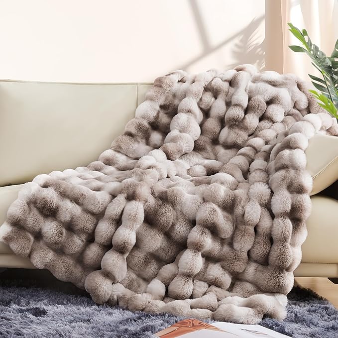 Touchat Luxury 1000GSM Faux Rabbit Fur Throw Blanket, Super Heavy Warm Cozy - Image 3