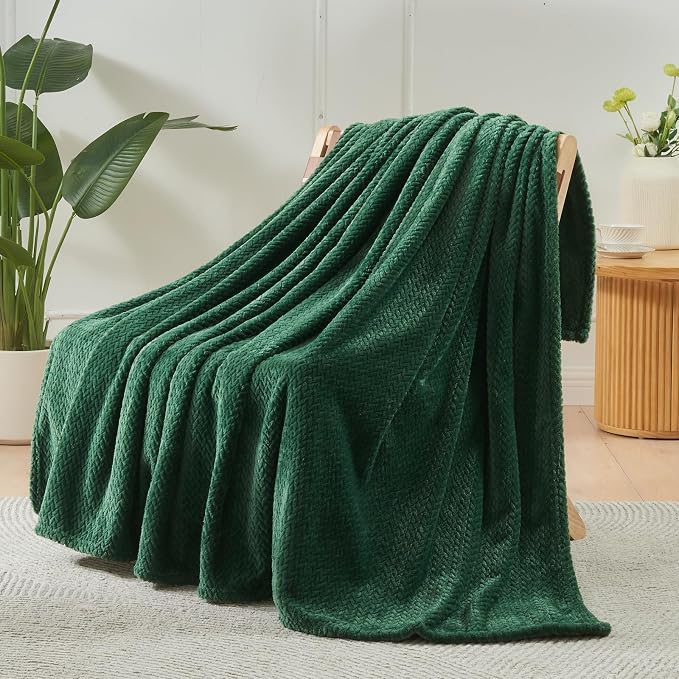 NEWCOSPLAY Super Soft King Blanket Dark Green Premium Silky Flannel Fleece - Image 7