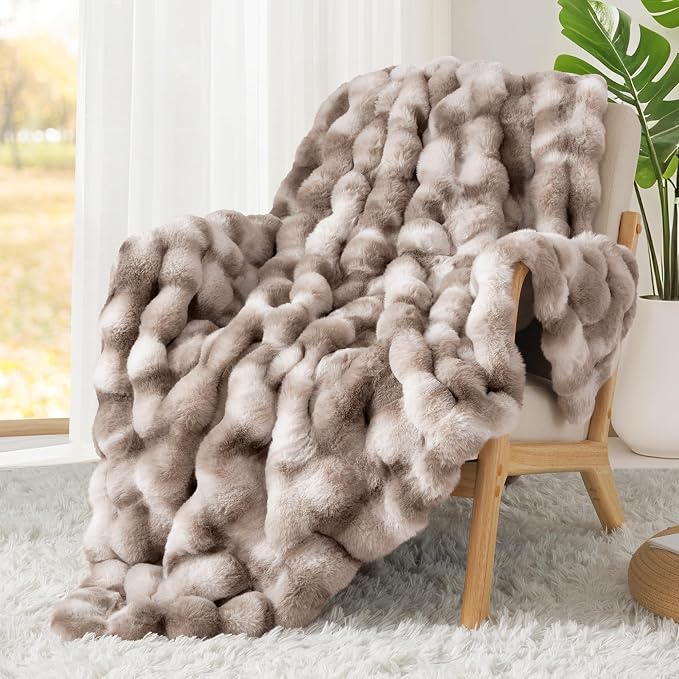 Touchat Luxury 1000GSM Faux Rabbit Fur Throw Blanket, Super Heavy Warm Cozy - Image 7