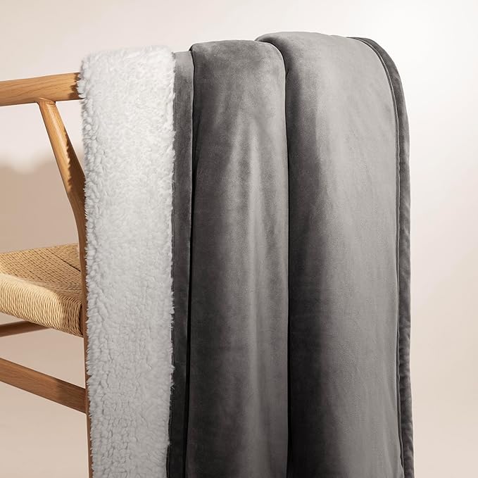 UGG Bliss Throw Blanket Plush Soft Fleece Fluffy Blankets - Image 5