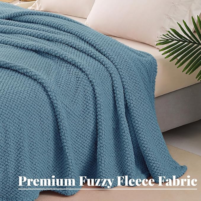 Whale Flotilla King Size Fuzzy Fleece Blanket, Fluffy Warm Soft Jacquard Bed - Image 5