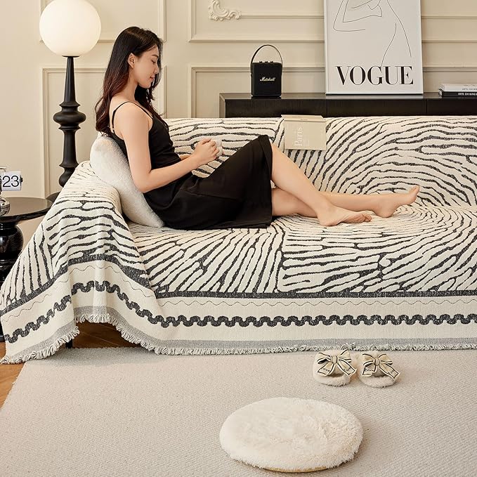 ROOMLIFE Thicked Striped Couch Cover by ROOMLIFE