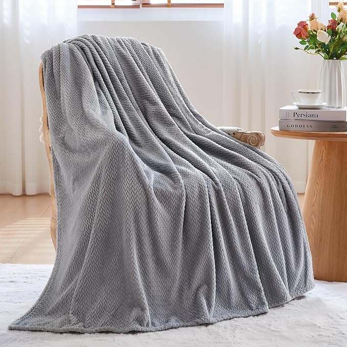 NEWCOSPLAY Super Soft Twin Blanket Grey Premium Silky Flannel Fleece Leaves - Image 4