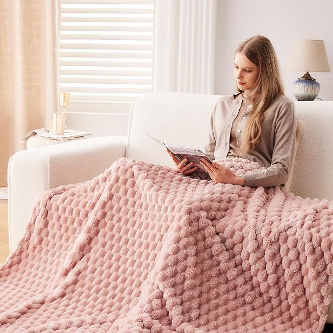 NEWCOSPLAY Super Soft Queen Blanket Pink Premium Silky Flannel Fleece 3D Clouds - Image 4