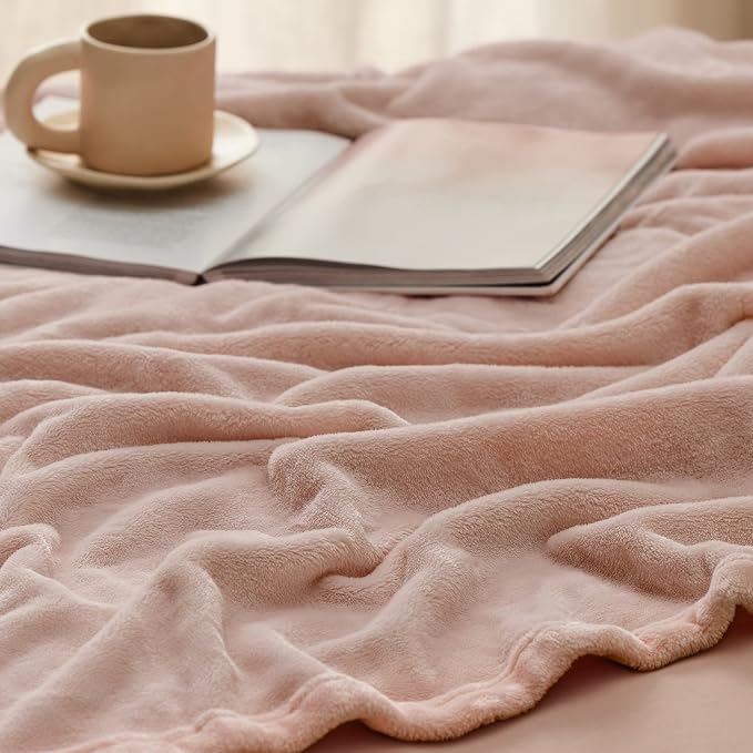 Bedsure GentleSoft Fleece Throw Blanket Dusty Pink - Image 4