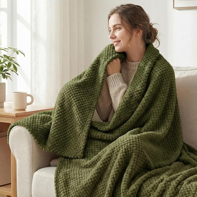Exclusivo Mezcla Fleece Bed Blanket King Size, Super Soft and Warm Blankets - Image 2