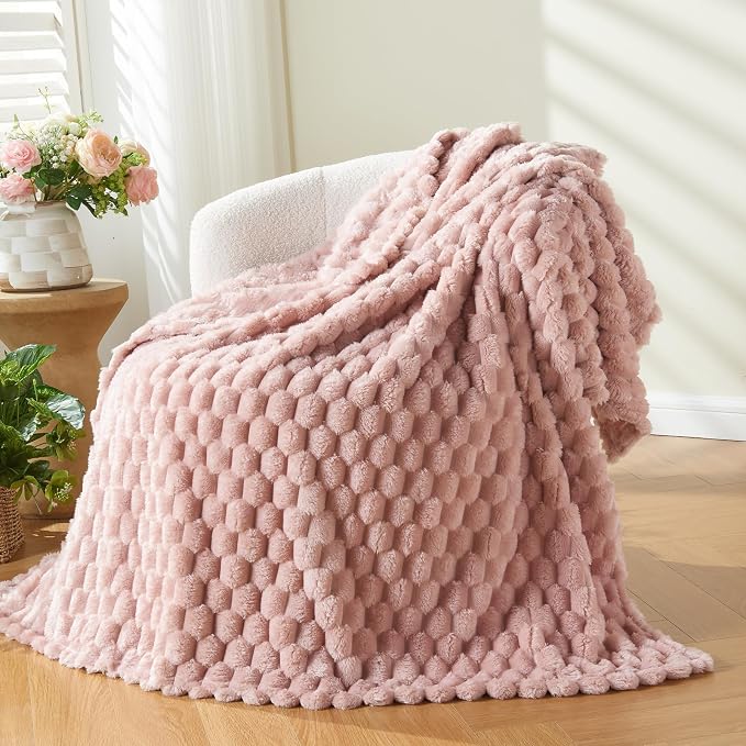 NEWCOSPLAY Super Soft Queen Blanket Pink Premium Silky Flannel Fleece 3D Clouds - Image 6