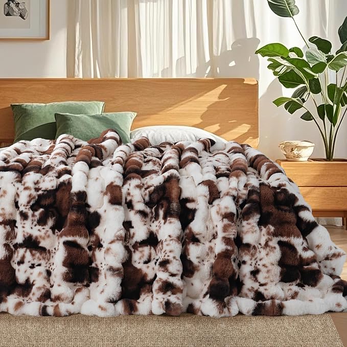 Touchat Cow Print Blanket for Couch, Faux Fur Throw Blanket, Super Heavy Warm - Image 4