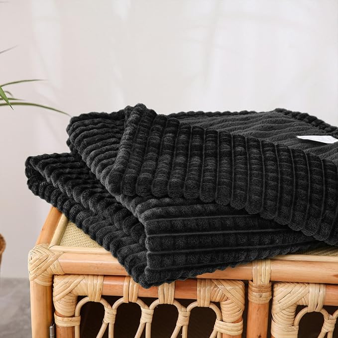 Puncuntex Flannel Fleece Throw Blanket Black 60"×80", Super Soft Plush Cozy - Image 4