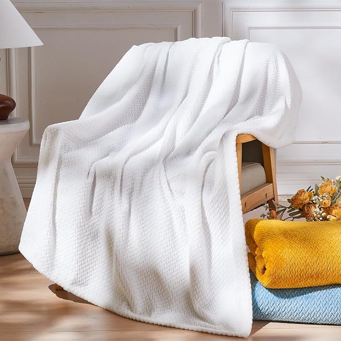 NEWCOSPLAY Super Soft Throw Blanket White Premium Silky Flannel Fleece Leaves - Image 2
