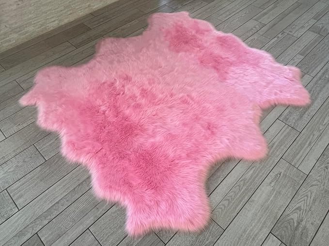 Free Shape Luxury Soft Fluffy Shag Area Rug Sexto 6 Pelts 6'x6', 180x180 cm by LAMBZYRUGS