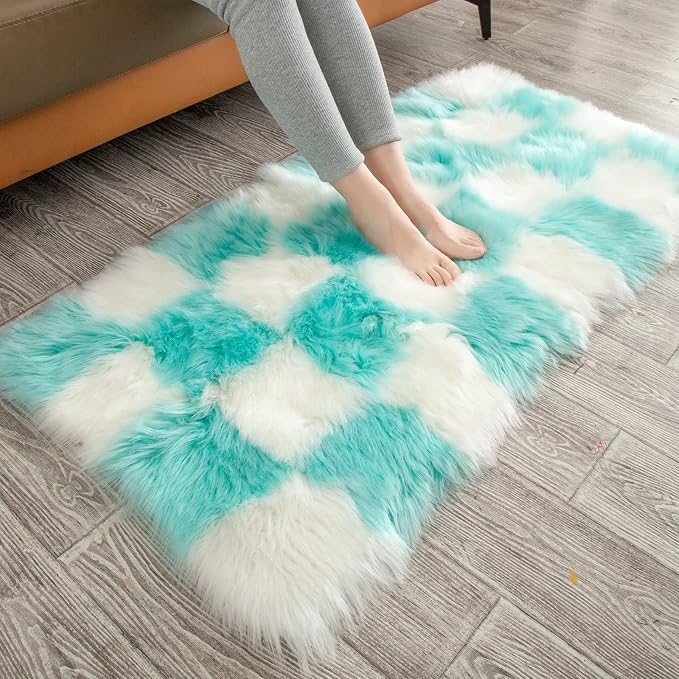 Fluffy Faux Fur Blue and White Checkered Rug，Small Area Rug, 2x4 Ft Ultra Soft - Image 3