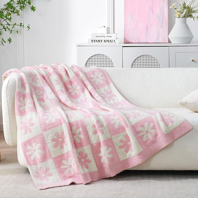 Snuggle Sac Checkered Blanket, 60x80 inches by SnuggleSac