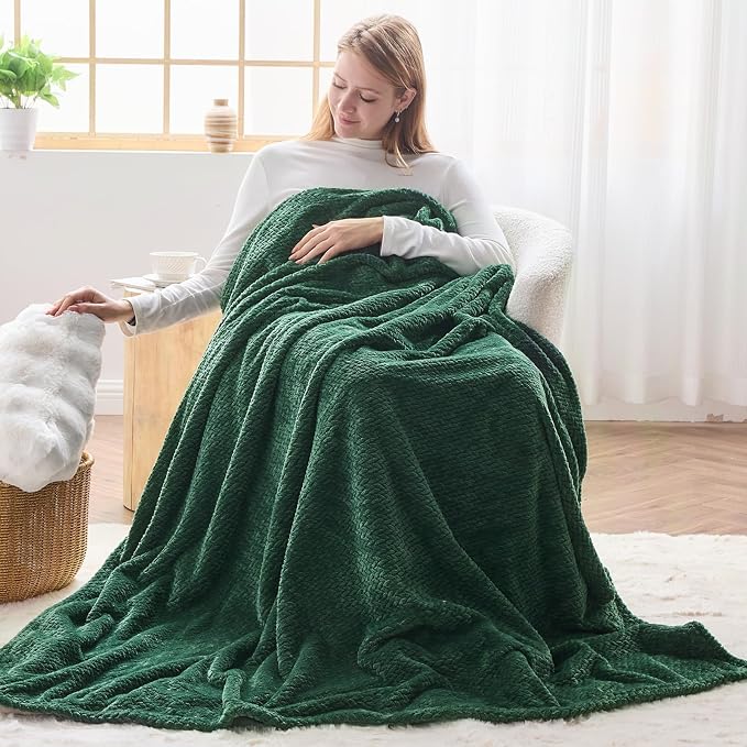 NEWCOSPLAY Super Soft Throw Blanket Dark Green Premium Silky Flannel Fleece - Image 2