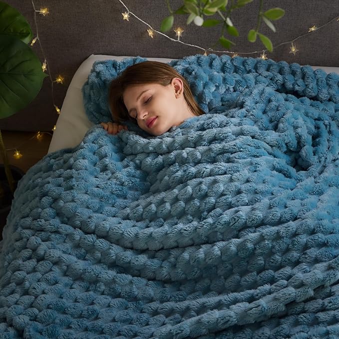 NEWCOSPLAY Super Soft Queen Blanket Blue Premium Silky Flannel Fleece 3D Clouds by NEWCOSPLAY