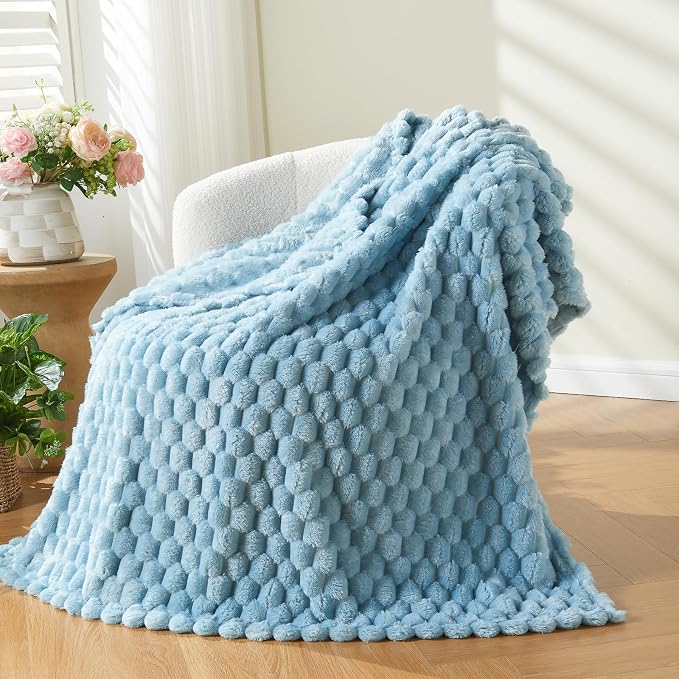 NEWCOSPLAY Super Soft Twin Blanket Blue Premium Silky Flannel Fleece 3D Clouds by NEWCOSPLAY