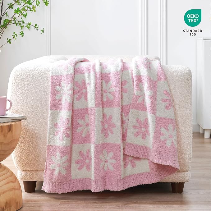 Snuggle Sac Checkered Blanket, 60x80 inches - Image 3