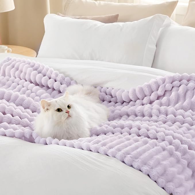Bedsure GentleSoft Lavender Fog Full Blanket - Image 7