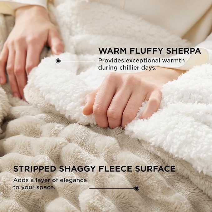 Bedsure Sherpa Blanket Queen Size - Image 3