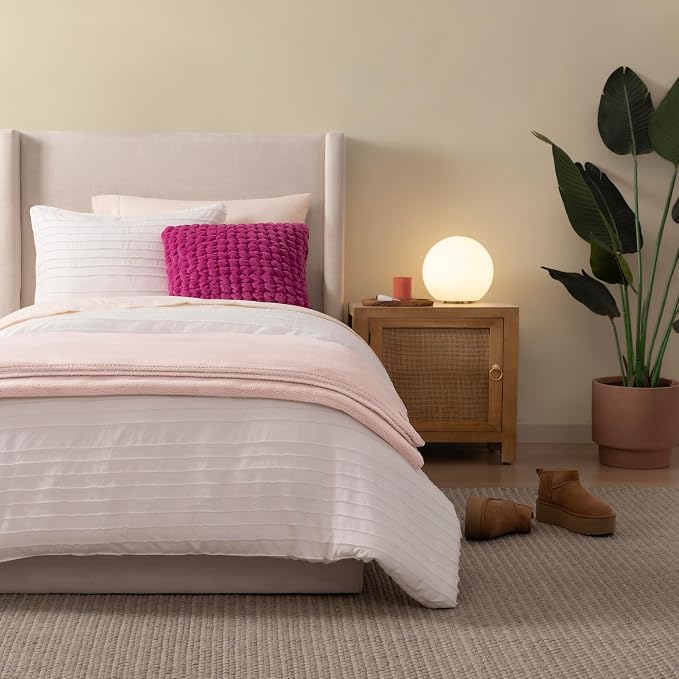 UGG Whitecap Twin Blanket, Soft Cozy Fleece Blanket - Image 4