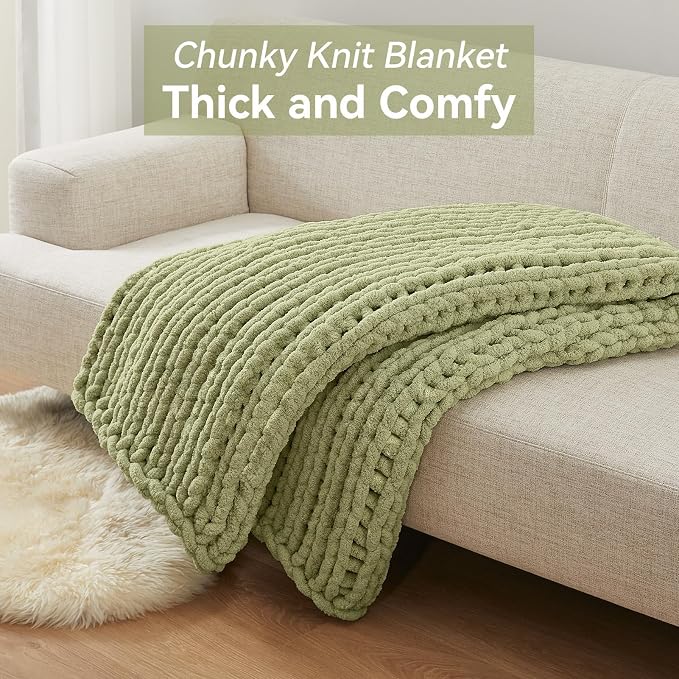 Negwoo Chunky Knit Throw Blanket, Handmade Light Green Crochet Big Thick Blanket - Image 4