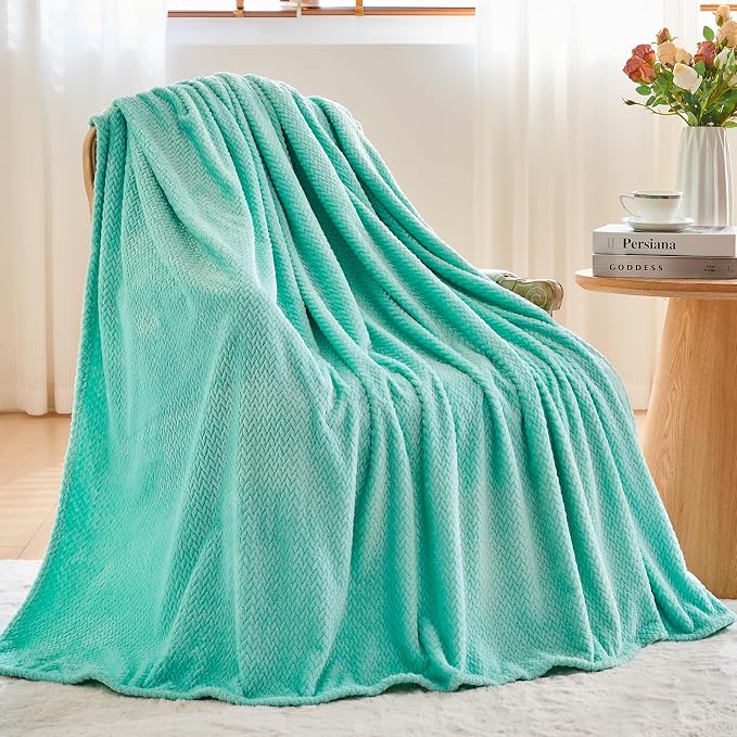 NEWCOSPLAY Super Soft Queen Blanket Aqua Premium Silky Flannel Fleece Leaves - Image 4