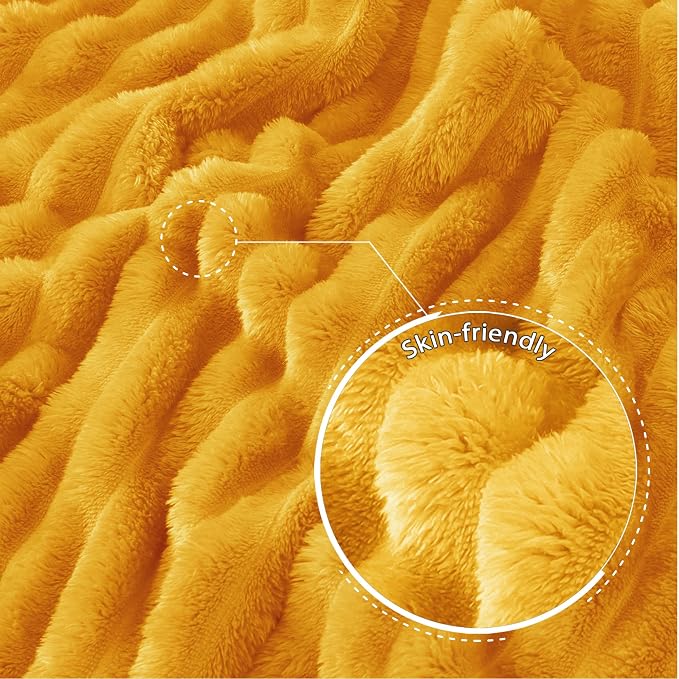 Exclusivo Mezcla Queen Size Flannel Fleece Blanket, Super Soft Striped Jacquard - Image 5
