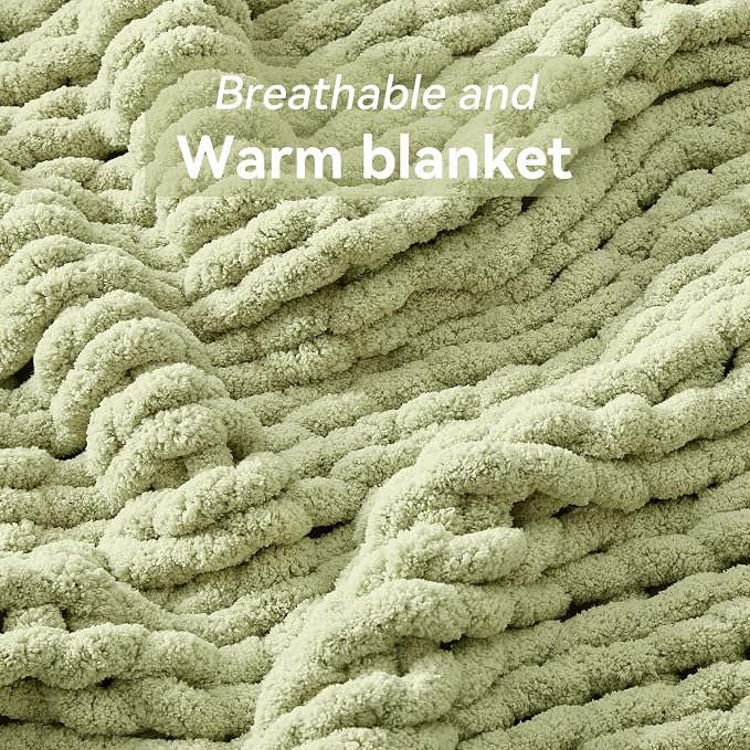 Negwoo Chunky Knit Throw Blanket, Handmade Light Green Crochet Big Thick Blanket - Image 3