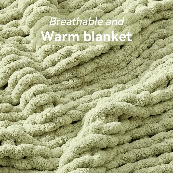 Negwoo Chunky Knit Throw Blanket, Handmade Light Green Crochet Big Thick Blanket - Image 3