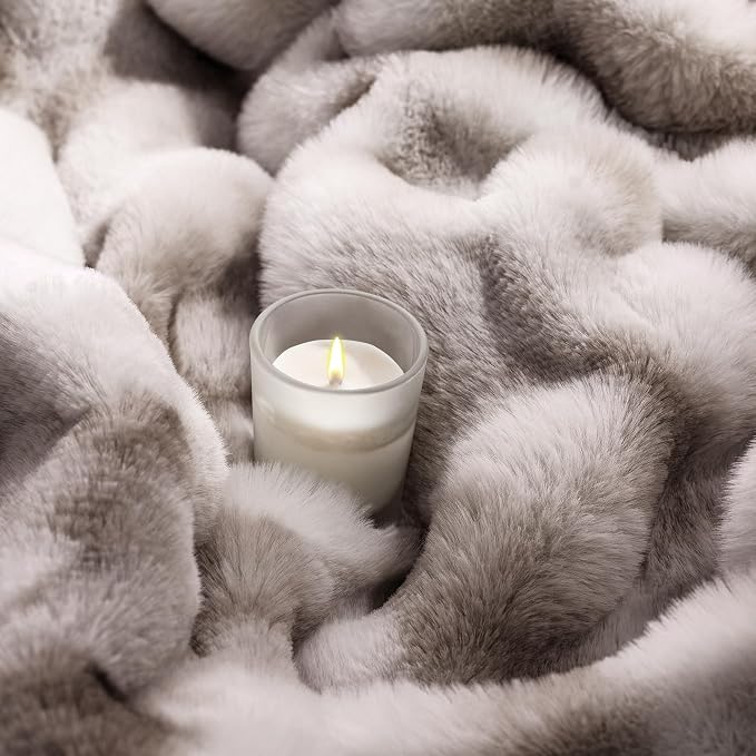 Touchat Luxury 1000GSM Rabbit Faux Fur Blanket, Super Heavy Warm Cozy Brown - Image 8