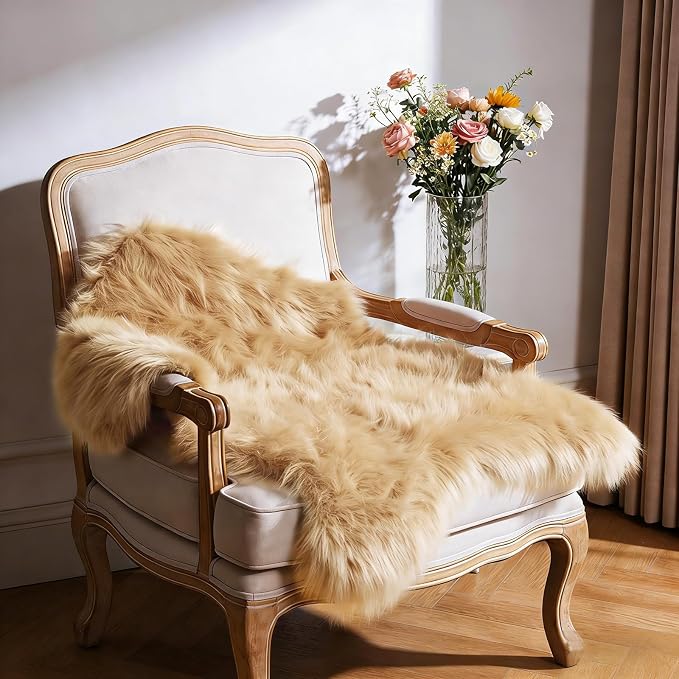 Ultra Soft Faux Fur Rug, Fluffy Shaggy 2 x 3 Ft Sheepskin Fur - Image 6