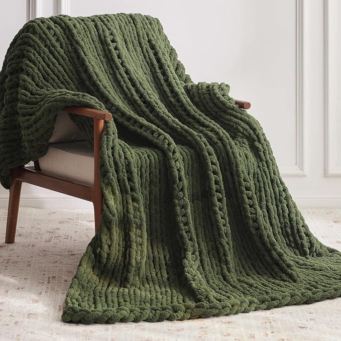 Negwoo Chunky Knit Throw Blanket, Handmade Green Crochet Big Thick Blanket - Image 2