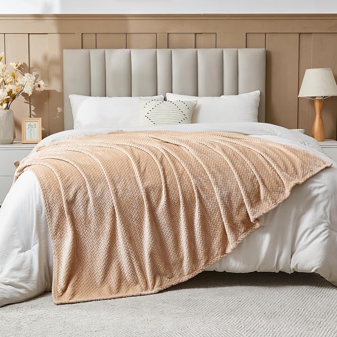 NEWCOSPLAY Super Soft Twin Blanket Brown Premium Silky Flannel Fleece Leaves - Image 7
