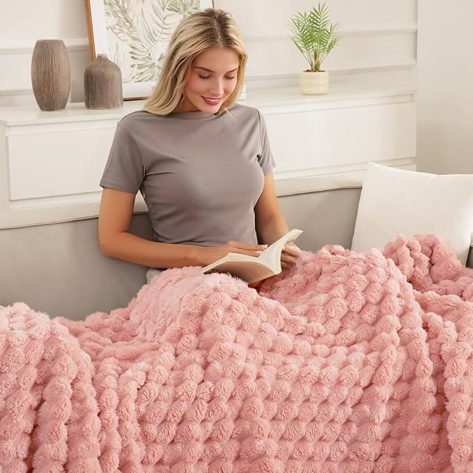Whale Flotilla King Size Blanket - Image 3